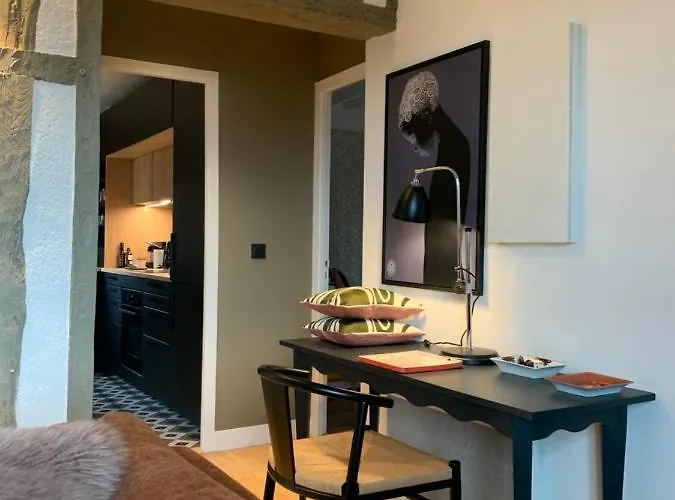 L' Annexe Du 10honfleur Онфлёр