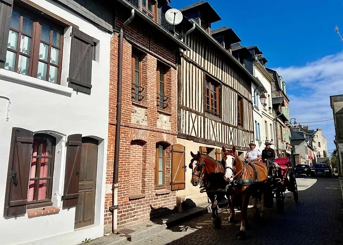 L' Annexe Du 10honfleur * Онфлёр
