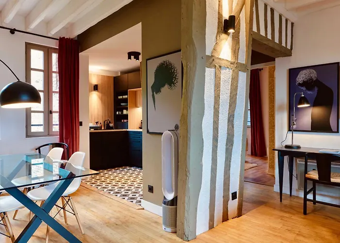 L' Annexe Du 10honfleur Онфлёр